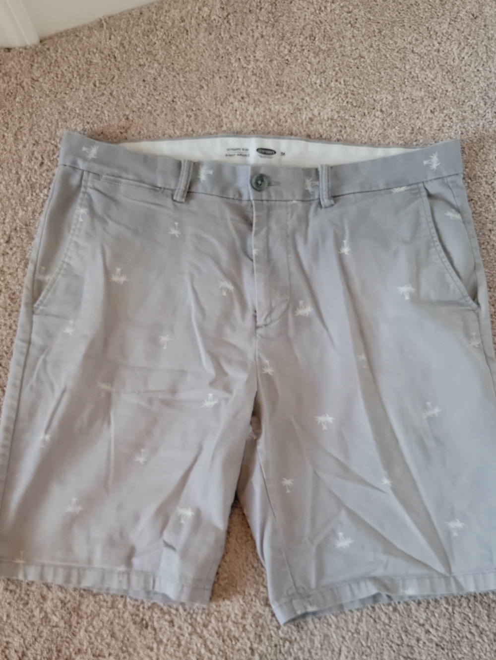 Old Navy Light Gray Palm-Print Flat Front Shorts